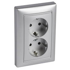 Розетка 2х2К+З Legrand Valena 16A 250V с/з со шторками безвинтовой зажим алюминий 770248
