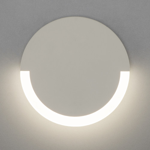 Настенный светодиодный светильник Eurosvet Radiant 40147/1 LED белый