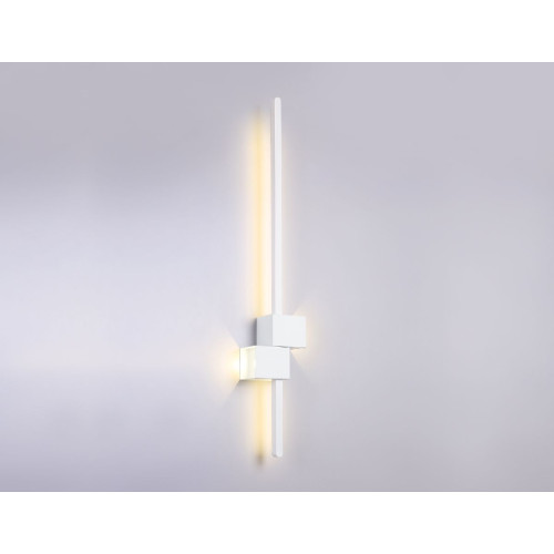 Настенный светильник Ambrella Light Comfort FL5212