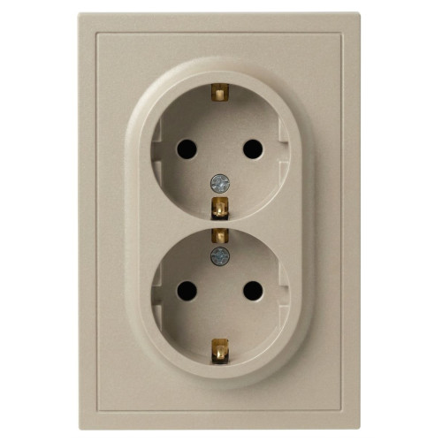 Розетка Эра Galaxy 15-2104-04 с заземлением двойная 2X2P+E Schuko 16А-250В IP20 шампань Б0070684