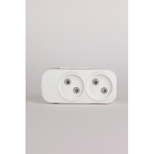 Колодка 2вх с защитными шторками ELBI Myra 527-010200-200