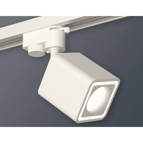 Трековый однофазный светильник Ambrella Light Track System XT7812020 (A2520, C7812, N7715)