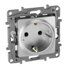 Розетка 2К+З Legrand Etika 16A 250V с/з со шторками винтовой зажим немецкий стандарт алюминий 672422