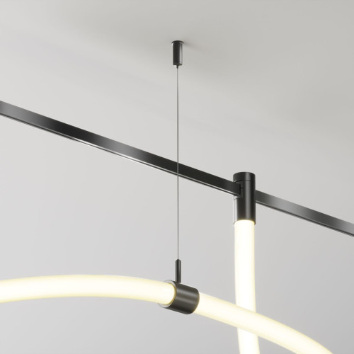 Потолочный коннектор с тросовым подвесом Maytoni Technical Tau TRA154CSW-1B