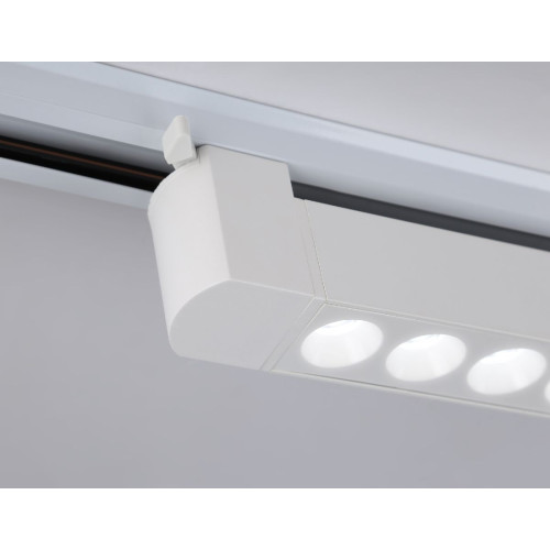 Трековый однофазный светильник Ambrella Light Track system GL6706