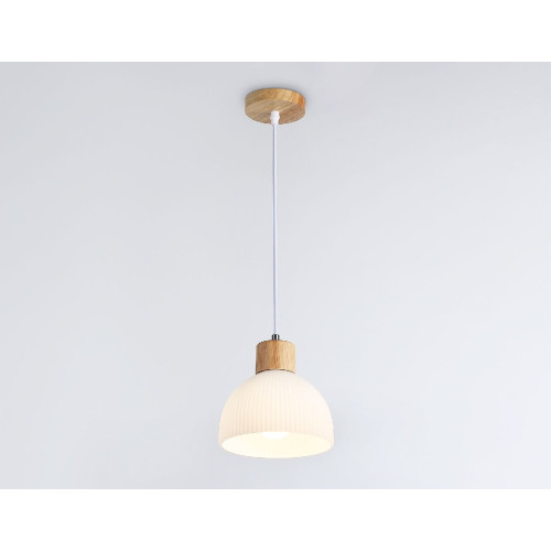Подвесной светильник Ambrella Light Traditional TR83133