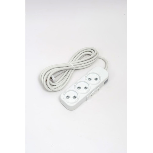 Удлинитель 3вх с защитными шторками ELBI Myra 527-010203-330