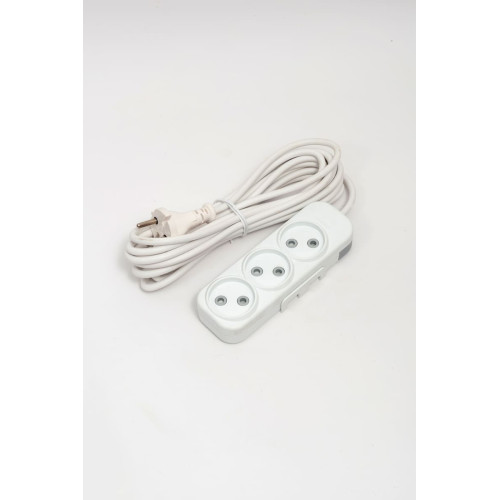 Удлинитель 3вх с защитными шторками ELBI Myra 527-010205-350