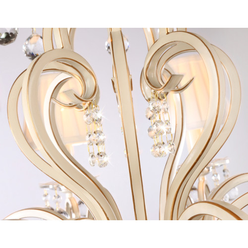 Подвесная люстра Ambrella Light Traditional TR4561
