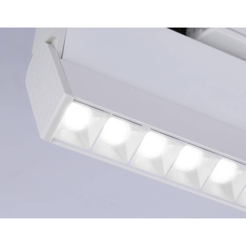 Трековый однофазный светильник Ambrella Light Track System GL6816