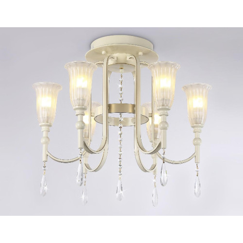 Потолочная люстра Ambrella Light Traditional TR3242