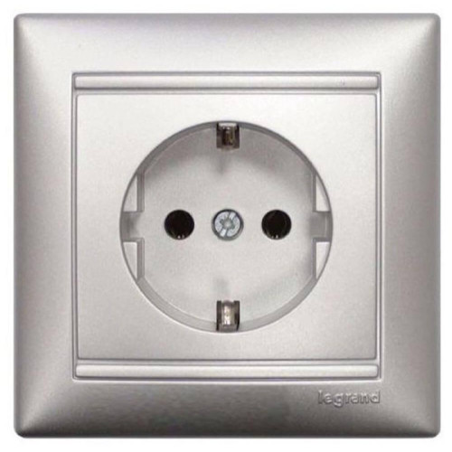 Розетка 2К+3 Legrand Valena 16A 250V с/з алюминий 770123