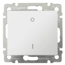 Выключатель одноклавишный двухполюсный Legrand Valena 16A 250V белый 774204