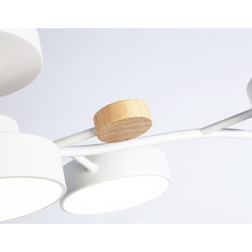 Потолочная люстра Ambrella Light Comfort LineTech FL4834