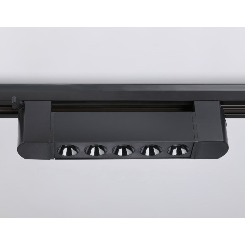 Трековый однофазный светильник Ambrella Light Track system GL6703