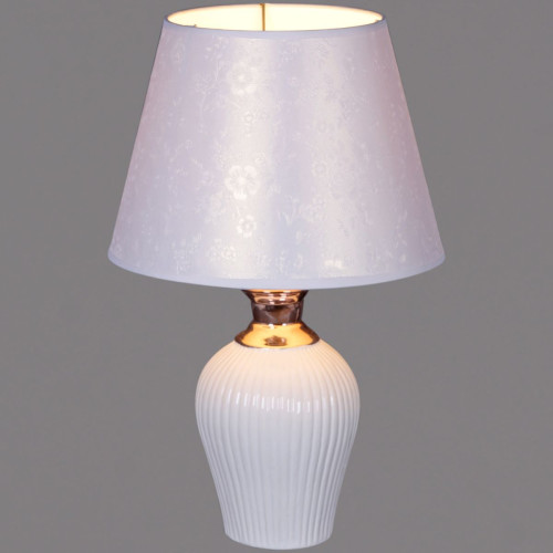 Настольная лампа Reluce 00844-0.7-01 Настольная лампа Reluce 00844-0.7-01