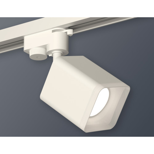Трековый однофазный светильник Ambrella Light Track System XT7812022 (A2520, C7812, N7755)