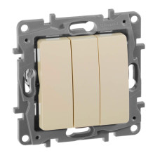 Выключатель трехклавишный Legrand Etika 10A 250V слоновая кость 672313