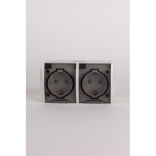 Розетка с заземлением ELBI Eva 554-011500-938