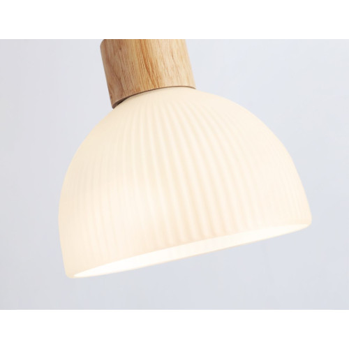 Подвесной светильник Ambrella Light Traditional TR83133
