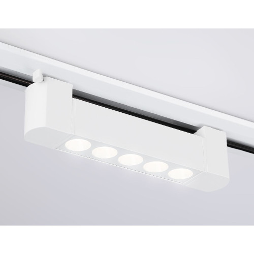 Трековый однофазный светильник Ambrella Light Track system GL6700