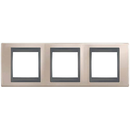 Рамка 3-постовая Schneider Electric Unica Top MGU66.006.296