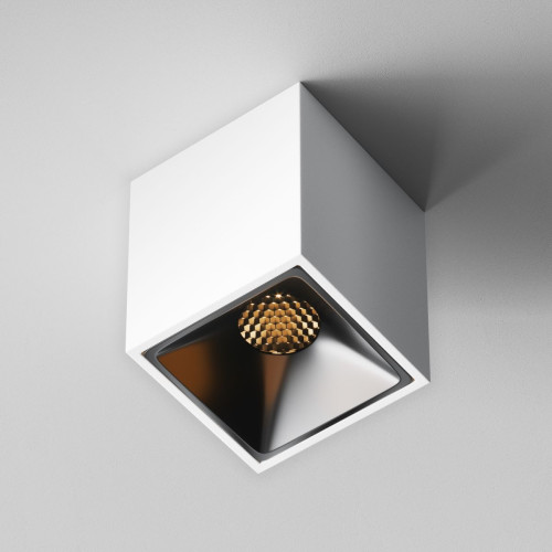 Потолочный светильник Maytoni Technical Alfa LED C065CL-8W2.7K-SQ-WB