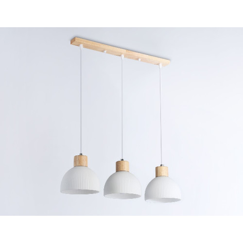 Подвесной светильник Ambrella Light Traditional TR83135