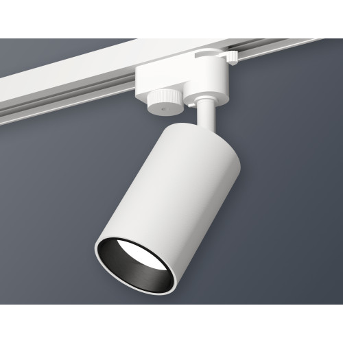 Трековый однофазный светильник Ambrella Light Track System XT6322021 (A2520, C6322, N6111)