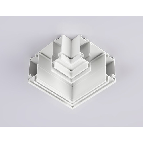 Коннектор угловой Ambrella Light Magnetic 220V GL1045