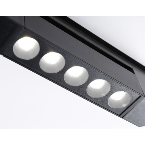 Трековый однофазный светильник Ambrella Light Track system GL6703