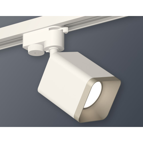 Трековый однофазный светильник Ambrella Light Track System XT7812002 (A2520, C7812, N7703)