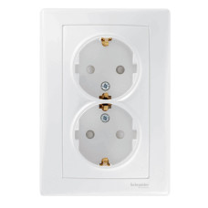 Розетка двойная Schneider Electric Sedna с/з со шторками 16A 250V SDN3000721