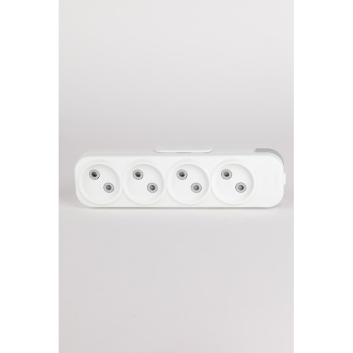 Колодка 4вх с защитными шторками ELBI Myra 527-010200-400