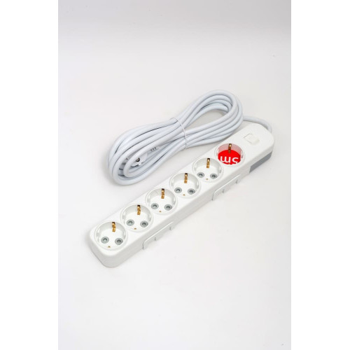 Удлинитель с/з 6вх с защитными шторками с включателем ELBI Myra 527-010205-622