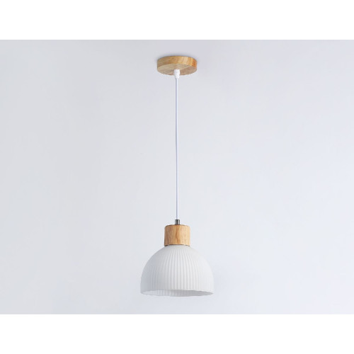 Подвесной светильник Ambrella Light Traditional TR83133