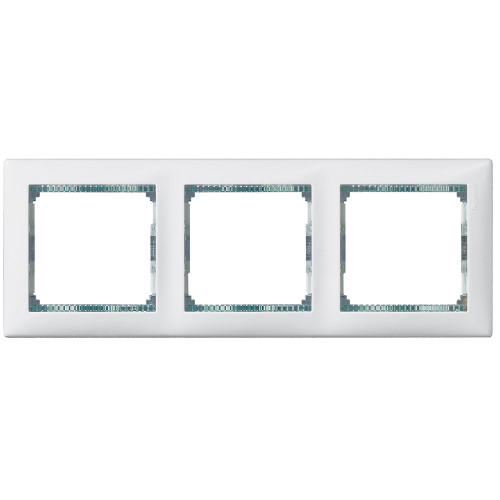 Рамка трехместная Legrand Valena Classic 694245