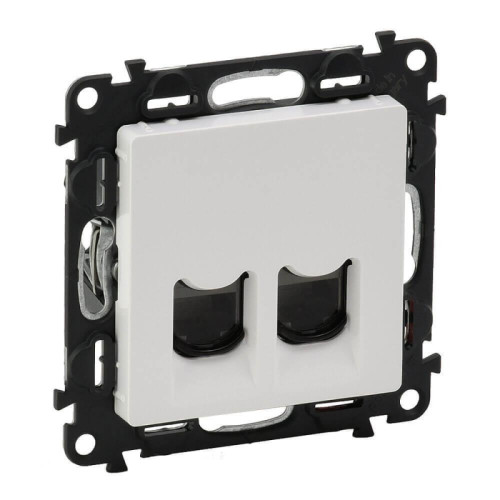 Информационная розетка RJ45 двойная Legrand Valena Life 5 кат UTP белая 753441
