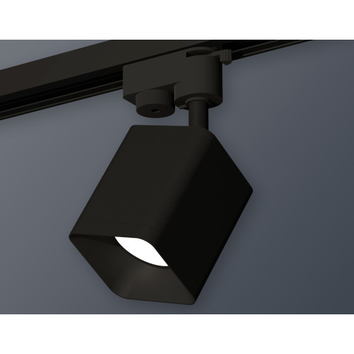 Трековый однофазный светильник Ambrella Light Track System XT7813001 (A2521, C7813, N7702)