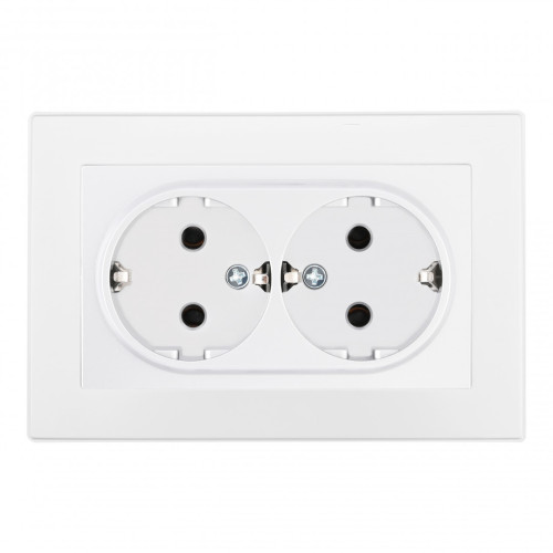 Розетка двойная с/з и шторками Arte Milano SET06-double-40-2 white