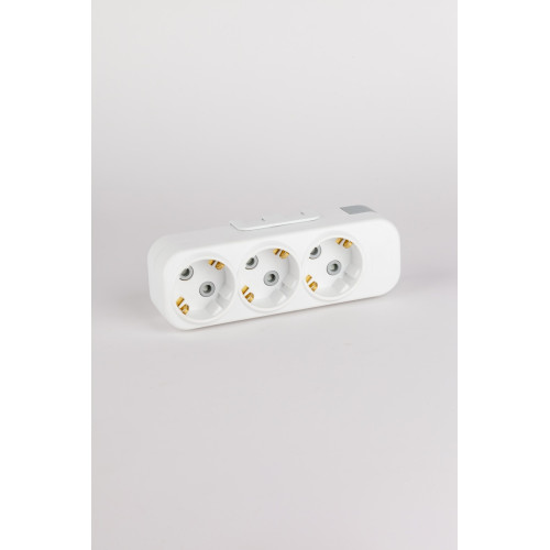 Колодка с/з 3вх с защитными шторками ELBI Myra 527-010200-301