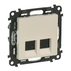 Информационная розетка RJ45 двойная Legrand Valena Life 5 кат UTP слоновая кость 753541